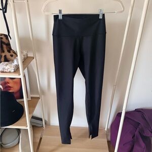 ALO Yoga Black Leggings